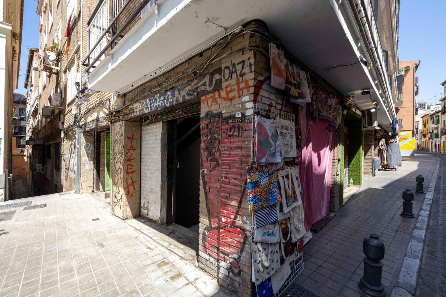 Коммерческая недвижимость 224м² в Гранада, Испания № 181331