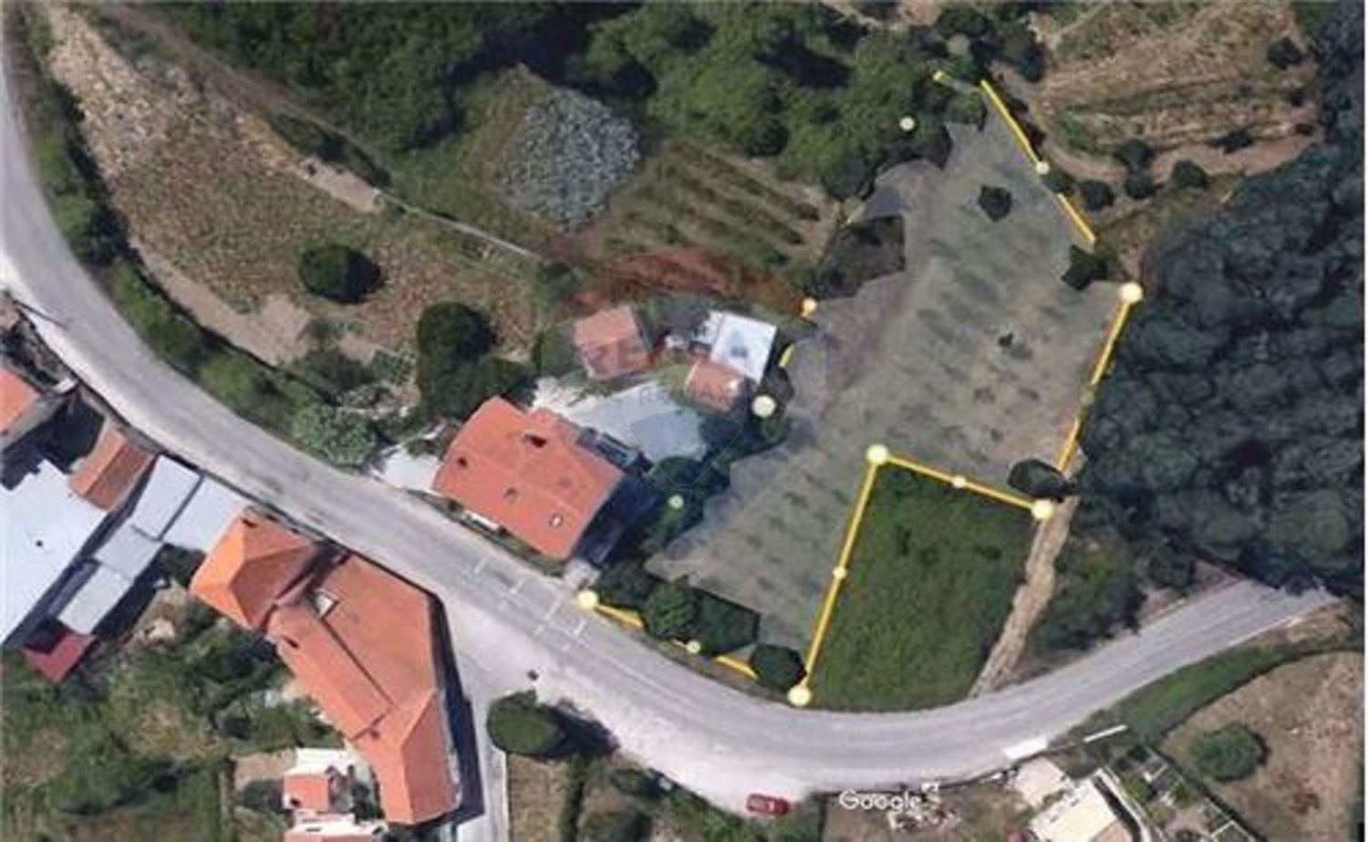  قطعة أرض في Serpins, Portugal 1659متر مربع رقم 97830