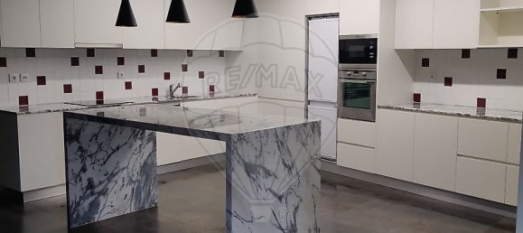 3 bedrooms House in Maia, Portugal No. 52499 7