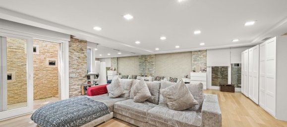 8 bedrooms Villa in Marbella, Spain No. 178974 15