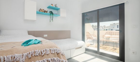 3 bedrooms Villa in La Florida, Spain No. 9338 10