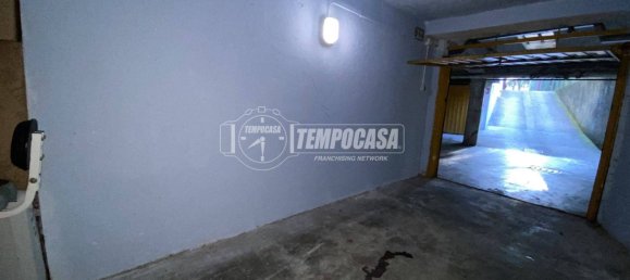 14m² Garage in Oggiono, Italy No. 152033 4