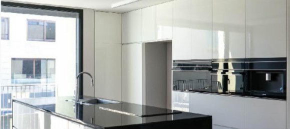 Вилла с 4 спальнями в Матозиньюш, Португалия № 6659 5