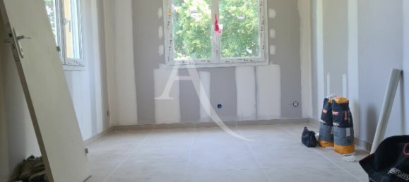 1 bedroom Apartment in Semoy, France No. 273766 2