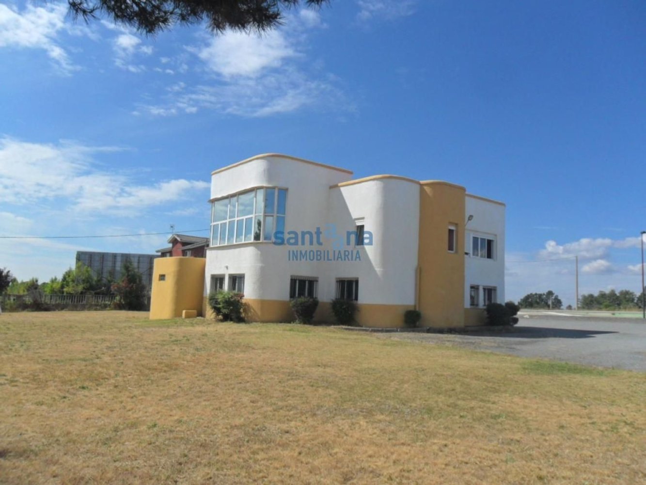 3 bedrooms House in Garrafe de Torio, Spain No. 109621