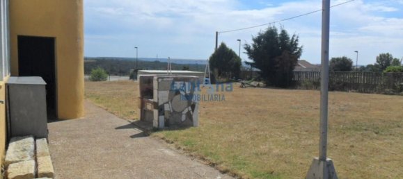 3 bedrooms House in Garrafe de Torio, Spain No. 109621 3