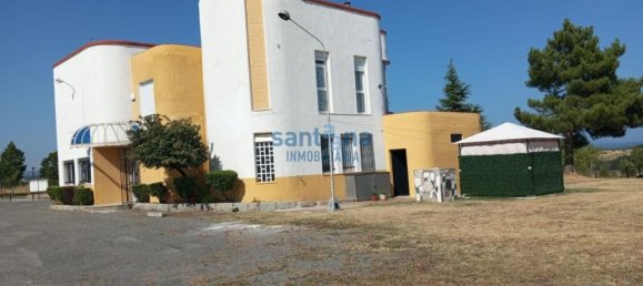 3 bedrooms House in Garrafe de Torio, Spain No. 109621 7