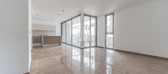 3 غرف نوم منزل في Deryneia, Cyprus رقم 23944 2