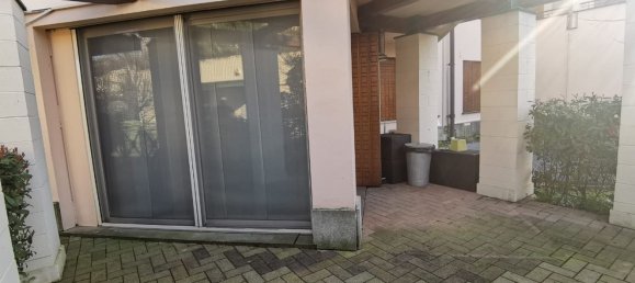 4-salle Appartement à Crema, Italy No. 87915 12