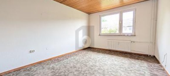 8 rooms Townhouse in Wolfsburg, Germany No. 219748 3