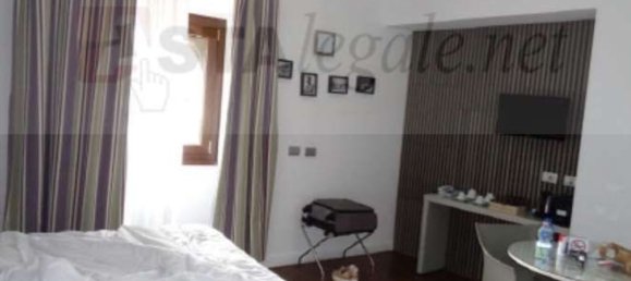 12 rooms Apartment in Como, Italy No. 181391 6