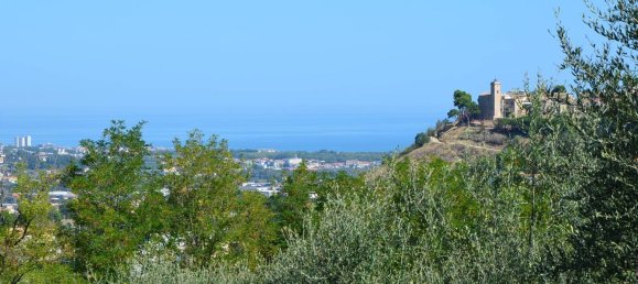 قطعة أرض في Montesilvano, Italy 1872متر مربع رقم 103512 2