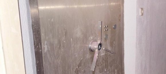 Propiedad comercial en León, Spain 371 m² No. 70261 10