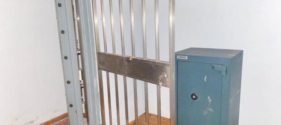 Propiedad comercial en León, Spain 371 m² No. 70261 11