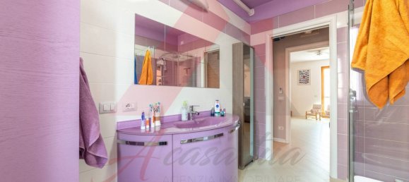 Apartamento de 2 dormitorios en Airuno, Italy No. 349826 35