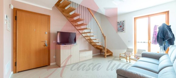 Apartamento de 2 dormitorios en Airuno, Italy No. 349826 13