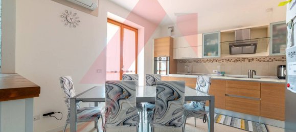 Apartamento de 2 dormitorios en Airuno, Italy No. 349826 18