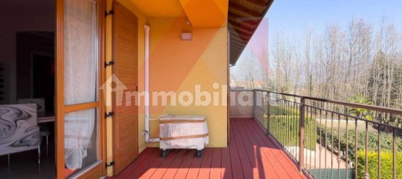 Apartamento de 2 dormitorios en Airuno, Italy No. 349826 23
