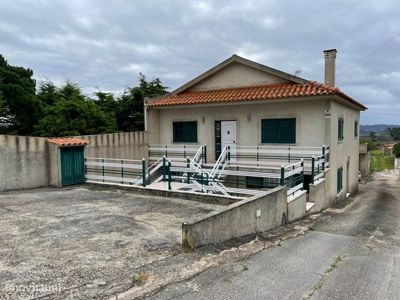 6 bedrooms House in Sao Martinho do Porto, Portugal No. 334059