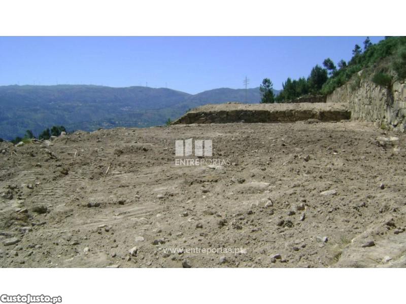  قطعة أرض في Marco de Canaveses, Portugal 4200متر مربع رقم 61873