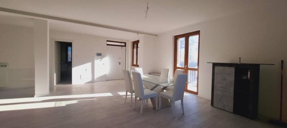 4غرفة شقة في Lonato del Garda, Italy رقم 30890 35