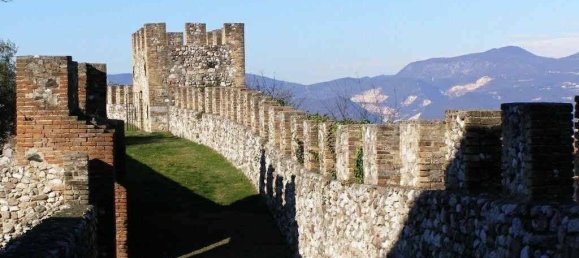 4غرفة شقة في Lonato del Garda, Italy رقم 30890 46