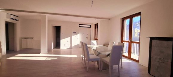 4غرفة شقة في Lonato del Garda, Italy رقم 30890 36