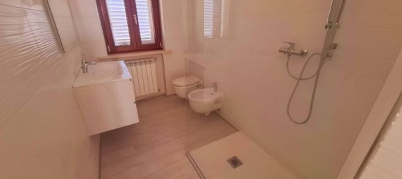 4غرفة شقة في Lonato del Garda, Italy رقم 30890 13