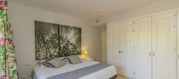 4 bedrooms Apartment in Malaga, Spain No. 130000 26