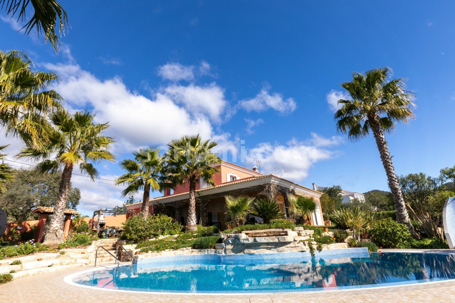 5 bedrooms Villa in Loule, Portugal No. 106780