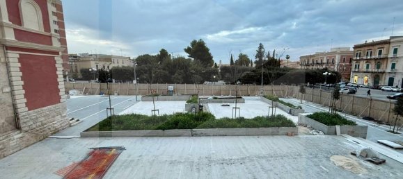 4-salle Appartement à Bisceglie, Italy No. 31912 9