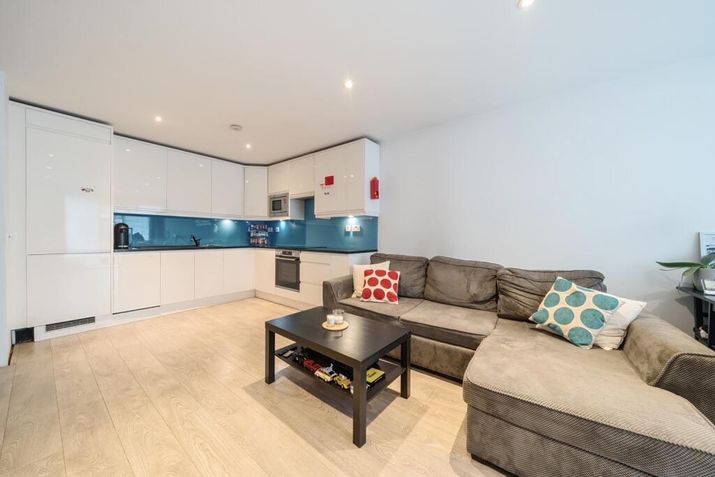 1 bedroom Apartment in London, United Kingdom No. 13495