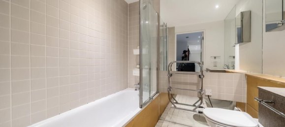 1 bedroom Apartment in London, United Kingdom No. 13495 9