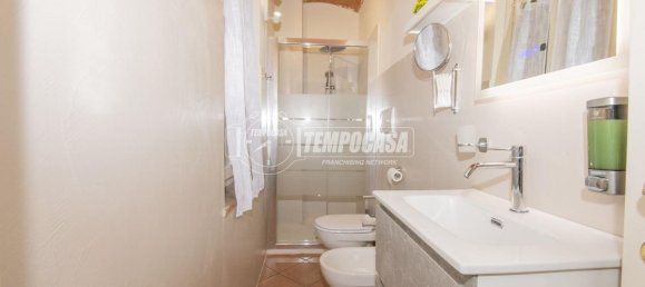 2 rooms Apartment in Modena, Italy No. 152481 3