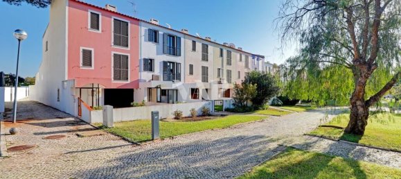 Villa de 3 dormitorios en Quarteira, Portugal No. 93135 37