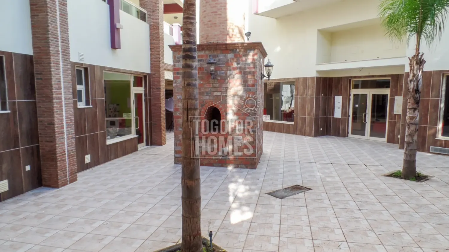 61m² Commercial property in Ferragudo, Portugal No. 138192