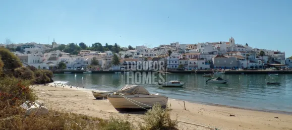 61m² Commercial property in Ferragudo, Portugal No. 138192 11