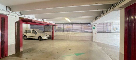 28m² Garage in Genoa, Italy No. 339297 3