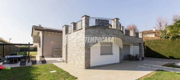 Villa de 5 habitaciónes en Magnago, Italy No. 35084 4