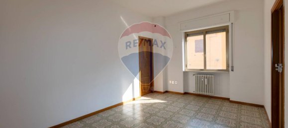 9-salle Appartement à Jesi, Italy No. 9135 5