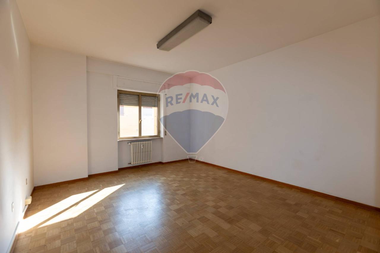 9-salle Appartement à Jesi, Italy No. 9135