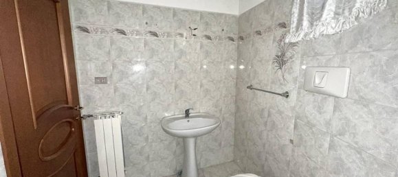 Квартира с 3 комнатами в Поли, Италия № 33989 27