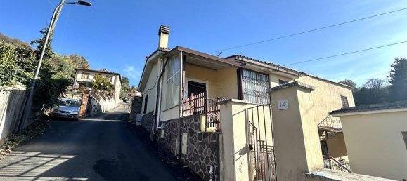 Квартира с 3 комнатами в Поли, Италия № 33989 14