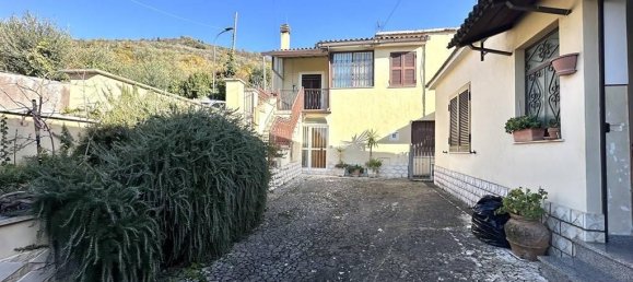 Квартира с 3 комнатами в Поли, Италия № 33989 13