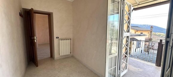 Квартира с 3 комнатами в Поли, Италия № 33989 36