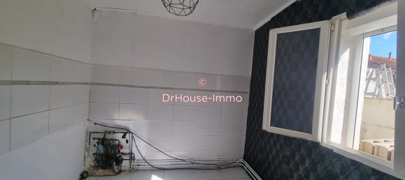 3 bedrooms House in Chalette-sur-Loing, France No. 220580 3