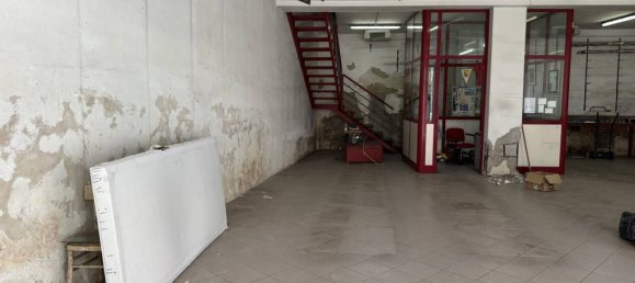 122m² Commercial property in Francavilla al Mare, Italy No. 293787 8