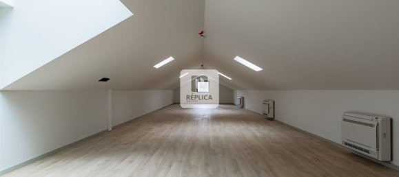 Edifício em Porto, Portugal 2393 m² N.º 146087 19