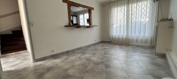 3 bedrooms House in Pont-Sainte-Maxence, France No. 252904 5