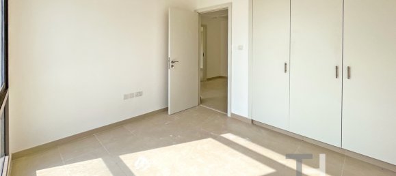 3 bedrooms Townhouse in Town Square, UAE No. 28973 10